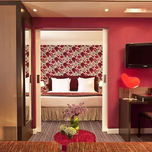 Nuage Hotel
